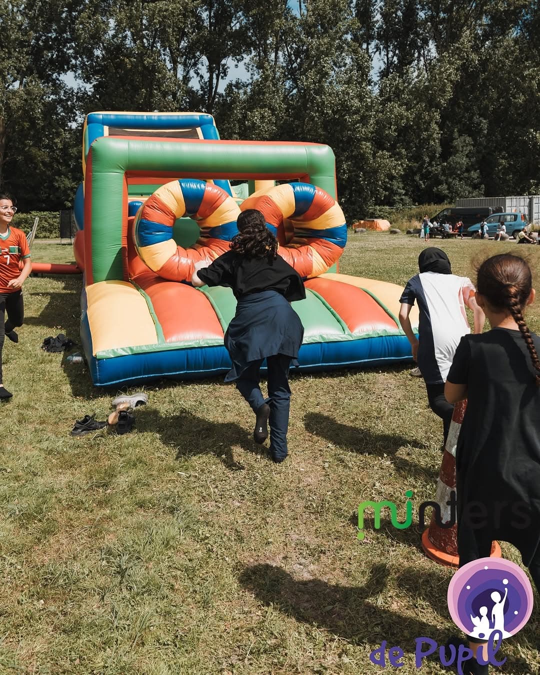 Springkussens & stormloopbaan 🎈